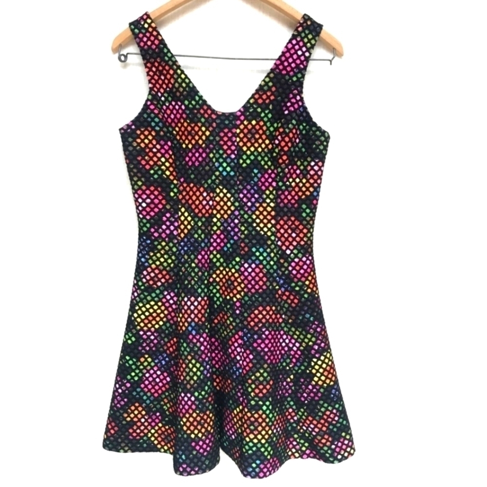 Trina Turk Fit and Flare Dress 6 Rainbow Colors On Black Texture Sleeveless